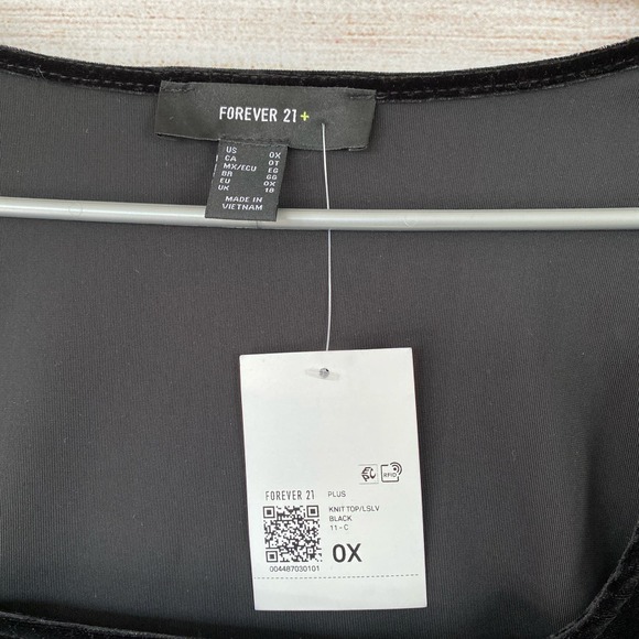 forever21 black stretch velour crop square neck shirt top size 0X plus NWT - Picture 2 of 4